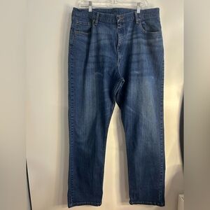 Wrangler Men's Blue Jeans. Used excellent condition. Size38.32.